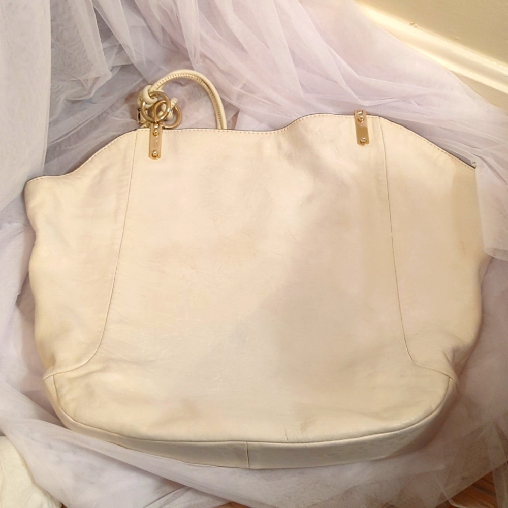 VGUC Vince camuto leather tally tote